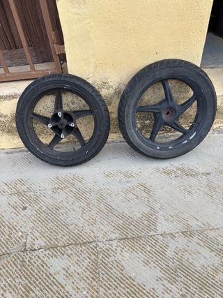 Ruedas Honda SH 2006