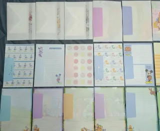 Lote 36 cartas y sobres varias temáticas.