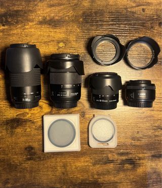 Kit Canon EOS 250D + 4 objetivos, y accesorios