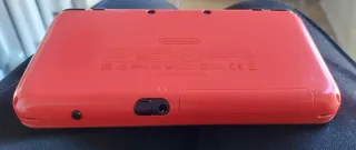 Nintendo 2DS Edición Poké Ball