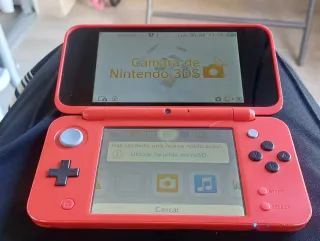 Nintendo 2DS Edición Poké Ball