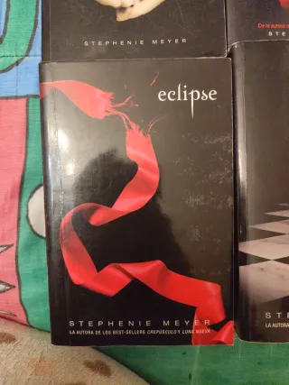 Crepúsculo (Saga Crepúsculo 1) (Spanish Edition)