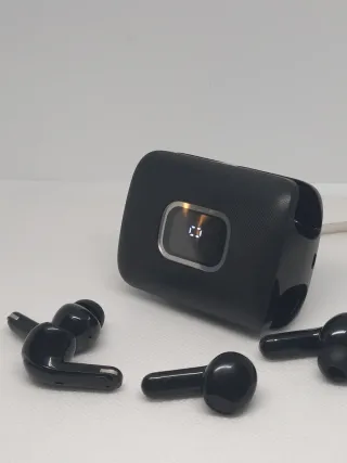 4 Auriculares Negros