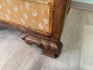 Sillón bajo Art Decó. Butaca descalzadora antigua