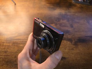 Cámara Samsung ST500 Negra/Roja