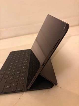 iPad Pro 11 64 GB + Teclado Apple