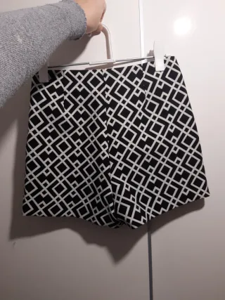 Pantalón corto Zara XS