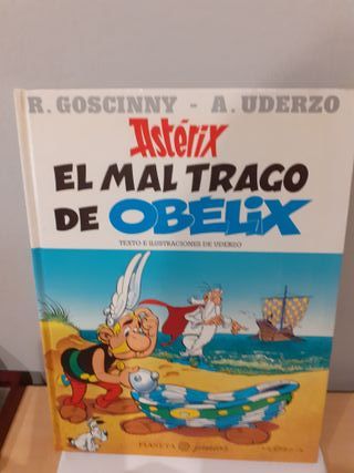 Asterix - Mal Trago de Obelix, El (Spanish Edit...