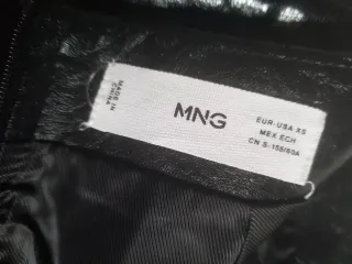 Minifalda de Mango negra