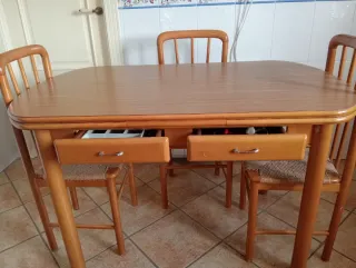 Mesa y 4 Sillas Cocina Madera