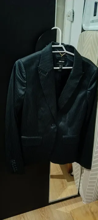 Traje MNG SUIT Chaqueta y Falda Talla 38