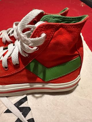 Zapatillas Pony Rojas y Verdes