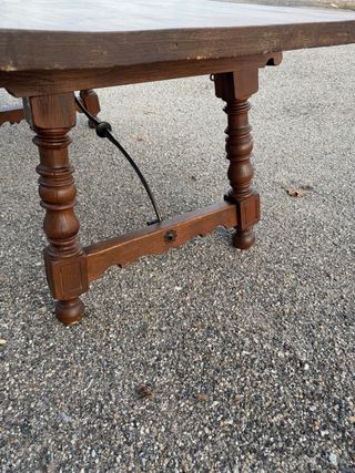 Mesa de madera rústica