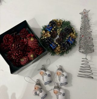 Adornos y luces de Navidad