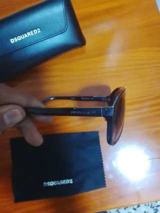 Gafas de sol DSQUARED2 negras y marrones