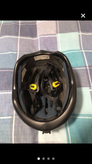 Pantalón Levi's 501 Talla 34x38 regalo casco bici.