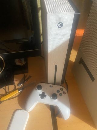 Xbox One S Blanca