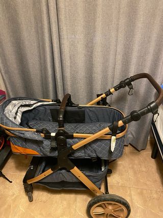 Carro de bebé 3 en 1. se vende con bolso.