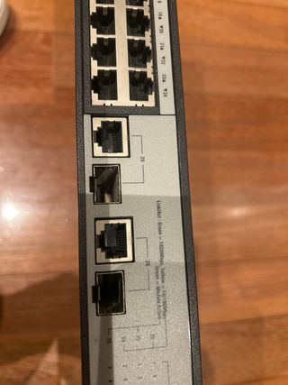 Switch HP 1910 24 Puertos PoE+