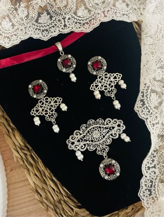 Aderezo Fallera o huertana modelo Carmín