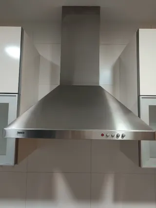 Campana extractora Zanussi