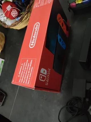 Nintendo Switch Rosso/Blu Usata Poco