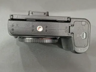 Nikon Z50 Cuerpo + 16-50mm VR (2150 obturaciones)