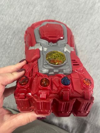 Guante del Infinito Rojo