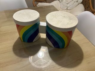 Conjunto tambor bongo arcoíris