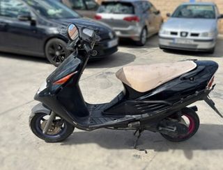 Suzuki caballete address 50 100837