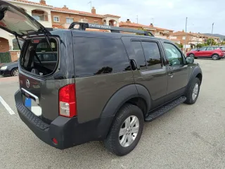 Nissan Pathfinder 2006
