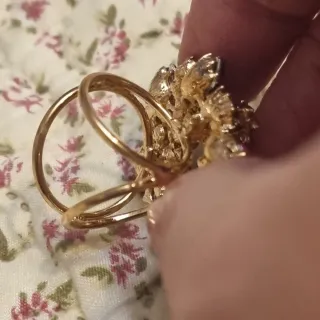 Sujeta pañuelos o fulares nuevo