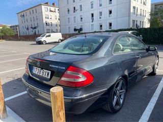 Mercedes-Benz  CLK 2002