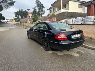 Mercedes-Benz  CLK 2002