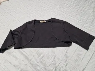 Vestido fiesta negro con chaqueta corta