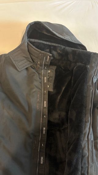 Abrigo Hollister Negro Talla M