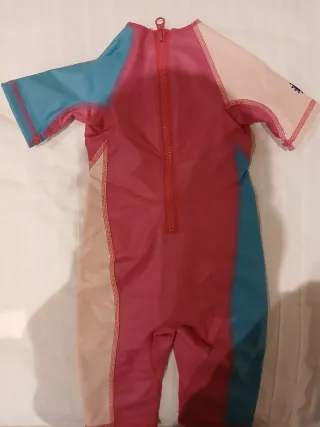 Traje neopreno bebé niña piscina mar SPF 50+