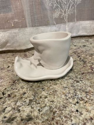 Taza y plato cara cerámica blanco