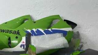 Kawasaki ZXR 750 L1 de segunda mano por 2.000 EUR en Ermua en WALLAPOP