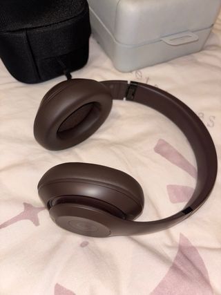 Cascos Inalámbricos Beats Marrones