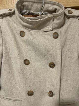 Elegante abrigo/chaqueta beige