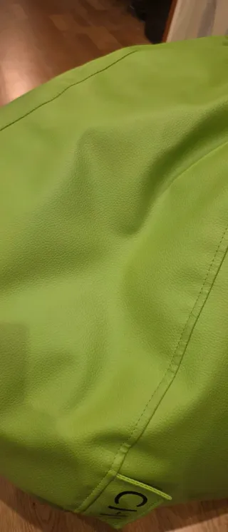 Puff grande verde con relleno