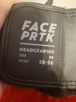 Casco de boxeo con pantalla bucal