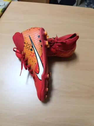 Botas de fútbol Nike niño