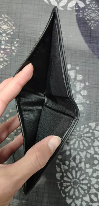 Portafoglio nero da uomo