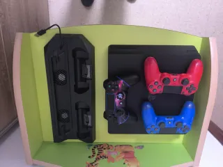 PS4 (PlayStation 4) Slim Nera 1TB