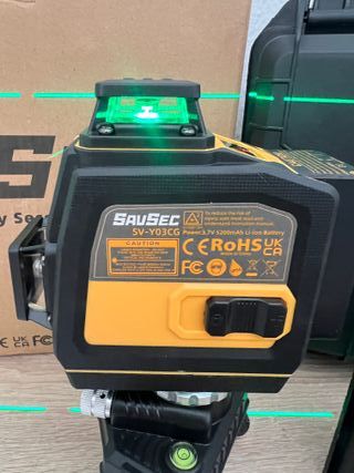 Nivel láser autonivelante Savsec SV-Y03Cg