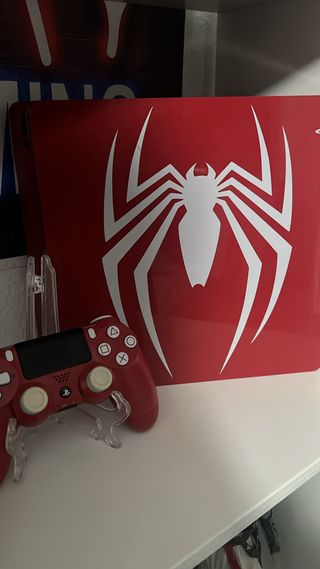 PS4 Edizione Spiderman Rossa