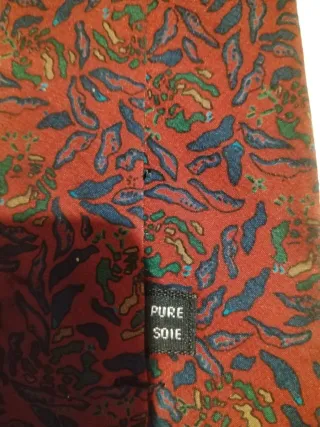 Corbata Christian Dior. Estampada