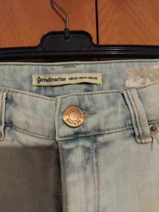 Pantalón vaquero azul claro